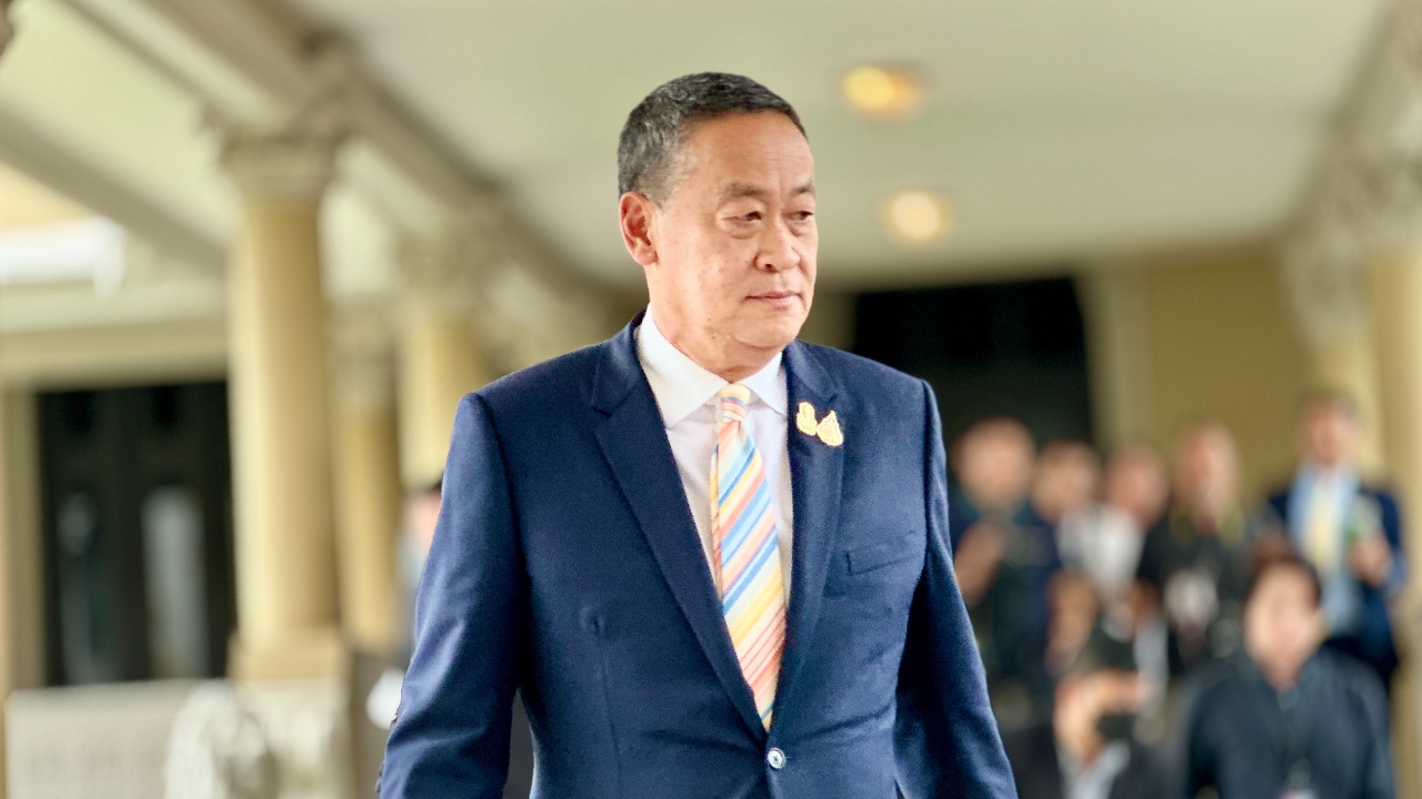 “เศรษฐา” เมิน “โรม” คอมเมนต์ ดึง “วิษณุ” เป็นกุนซือ บอกถ้าถามในสภาจะตอบ