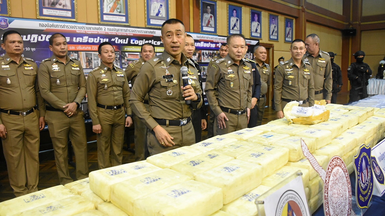 ค้น 35 แห่งยึดทรัพย์ 2,034 ล้าน อดีต "ดาบตํารวจ ตม." อีกรายจับไอซ์ 201 กิโล