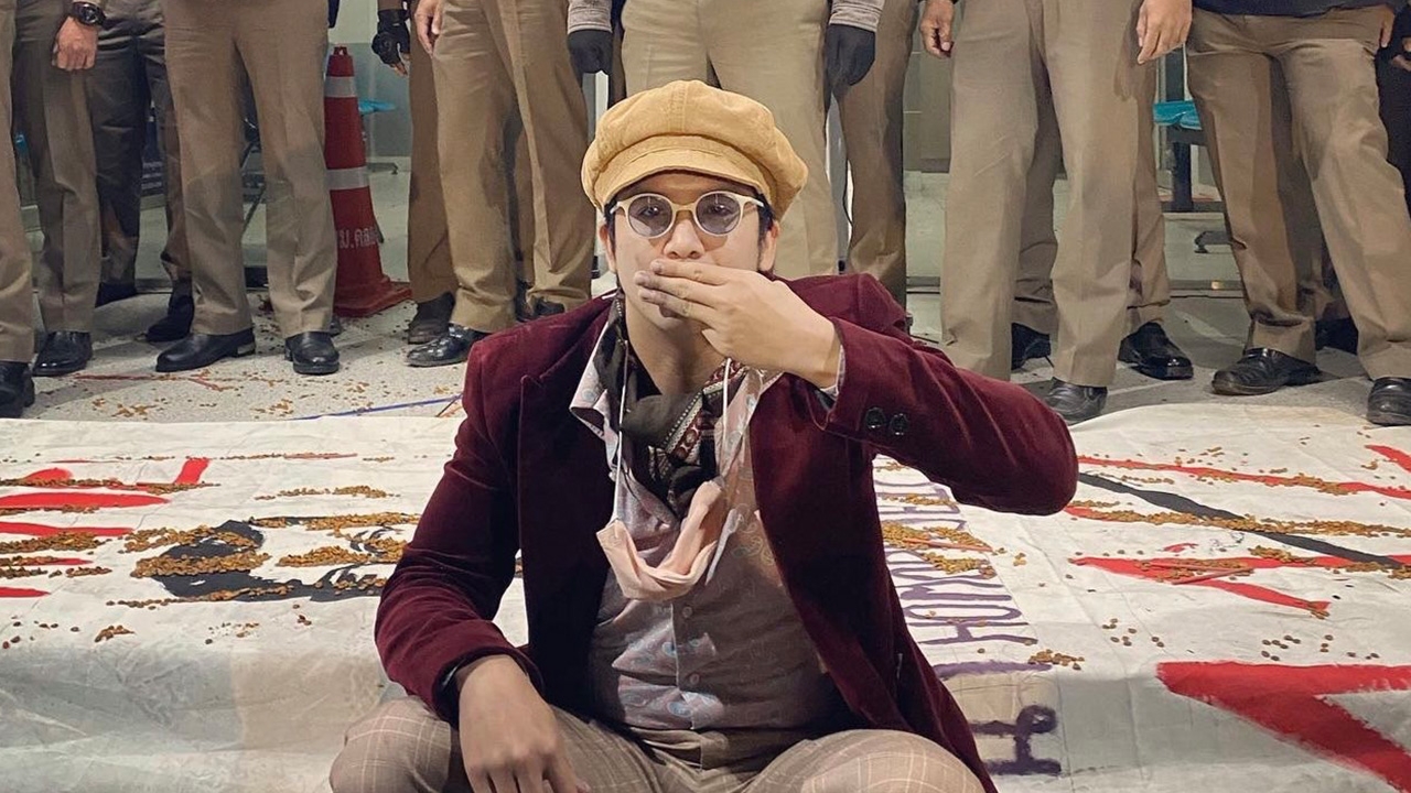 ด่วน! ศาลสั่งจำคุก แอมมี่ เดอะบอตทอมบลูส์ 4 ปี คดี 112 - วางเพลิงหน้าคุก