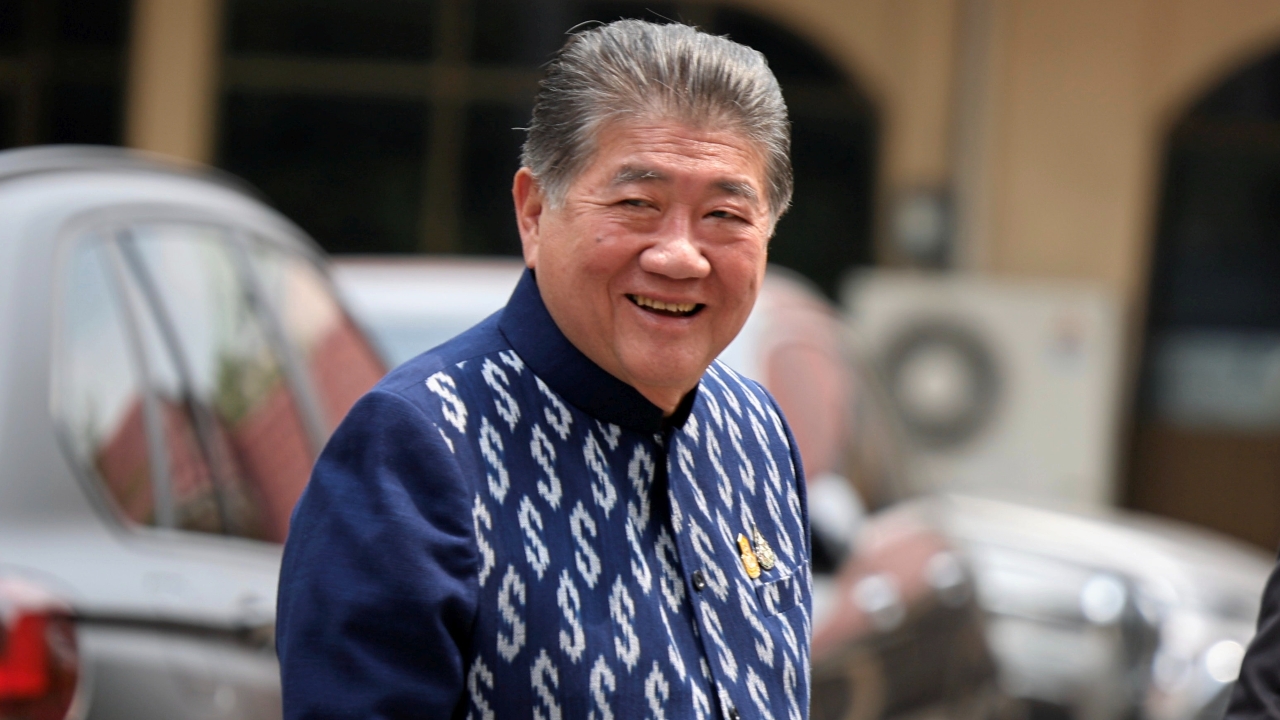 "ภูมิธรรม" รับ ยังไม่ทราบ นายกฯ ตั้ง “วิษณุ” นั่งที่ปรึกษาเลขา ครม.