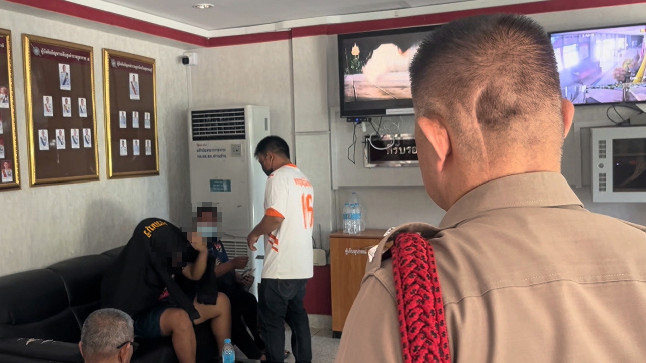 โจ๋ 15 เลือดร้อน จ้วงคอรุ่นพี่ดับ แค้นแชตคุยแฟนสาว ขอให้หยุด-ดันท้าทาย