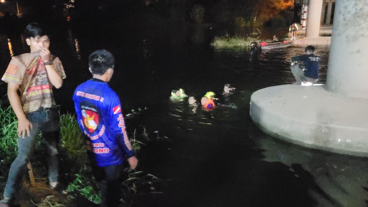 หนุ่มอาชีพดำน้ำยิงปลาพลาด ร่างพันตาข่าย ตายติดตอม่อสะพานแม่น้ำปิง 