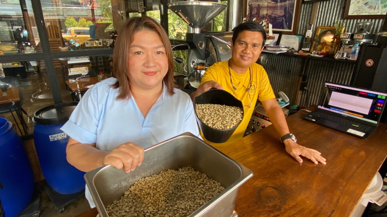 มาเที่ยวกระบี่ต้องไม่พลาด ชิมกาแฟคั่วเองร้านคนท้องถิ่น ที่ ”โรงคั่วกาแฟ 23“