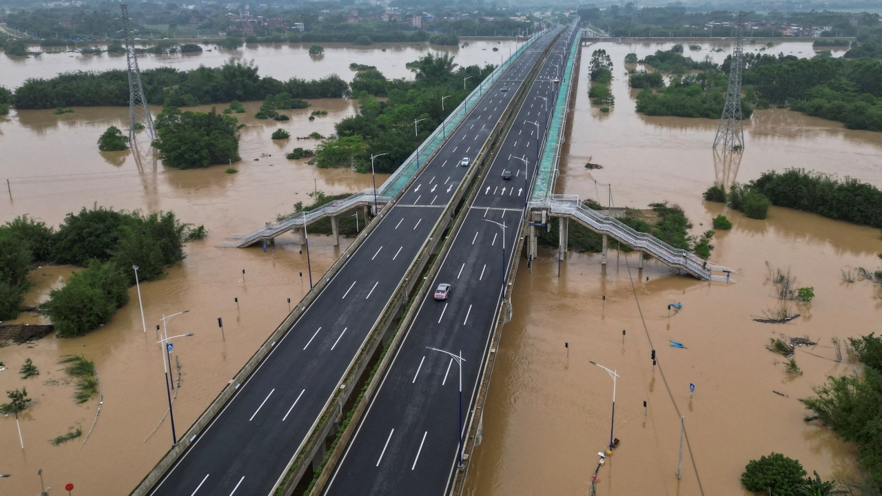 จีนระทึก น้ำท่วมใหญ่ที่กวางตุ้ง อาจร้ายแรงสุด ในรอบ 100 ปี