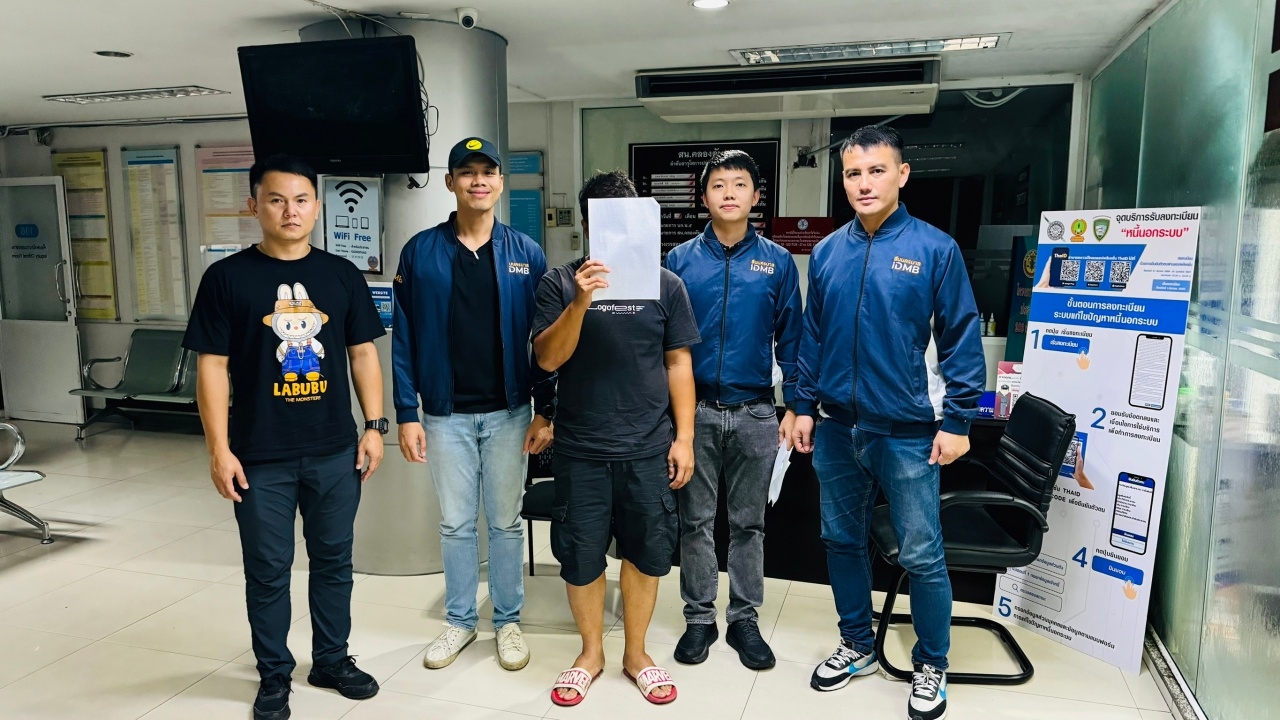 จับไรเดอร์ลามก เบรกให้หน้าอกถูหลัง บังคับล้วงเป้า นวดกะปู๋ไปตลอดทาง 