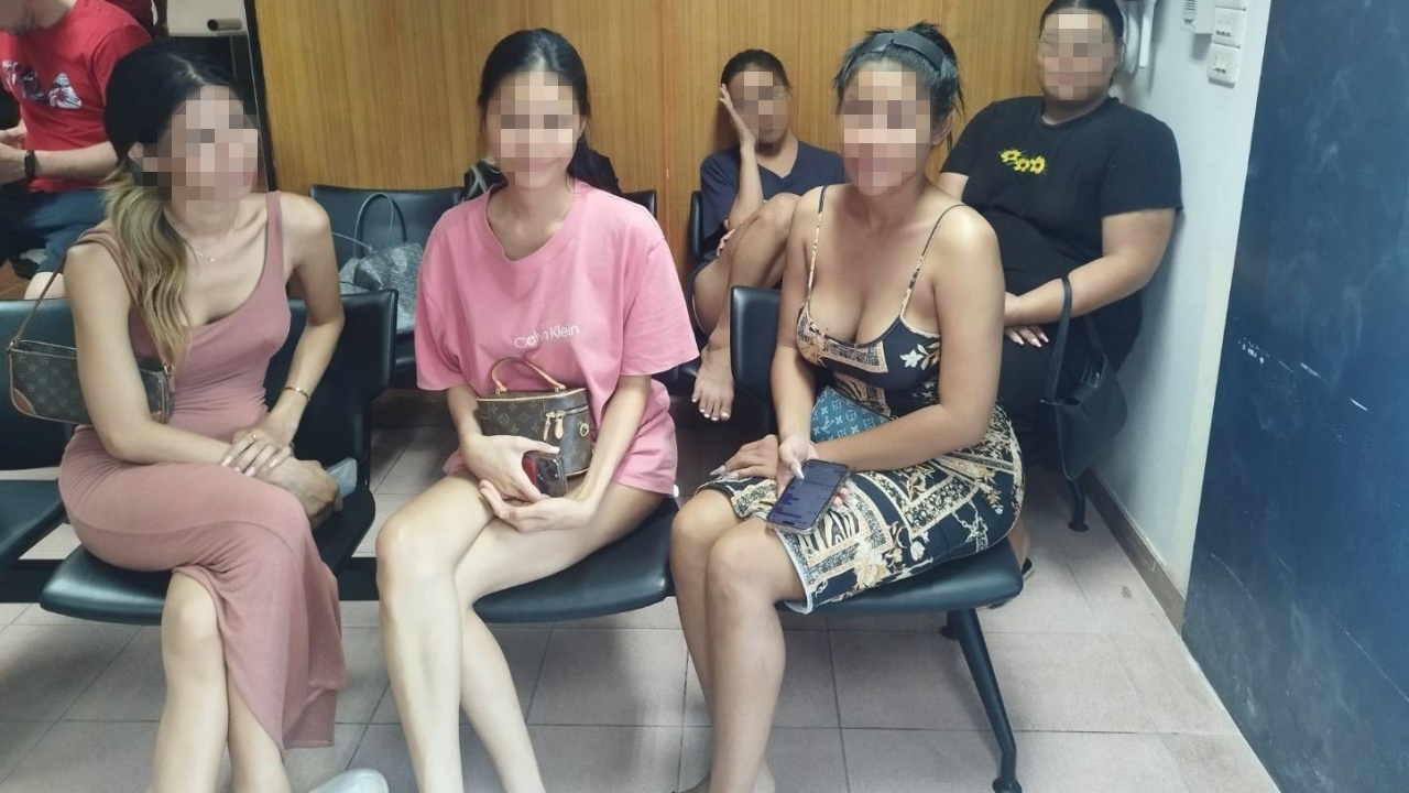 เรียกปรับ 6 กะเทยเจ้าถิ่นป่าตอง ทำร้ายสาวสองจากพัทยา 