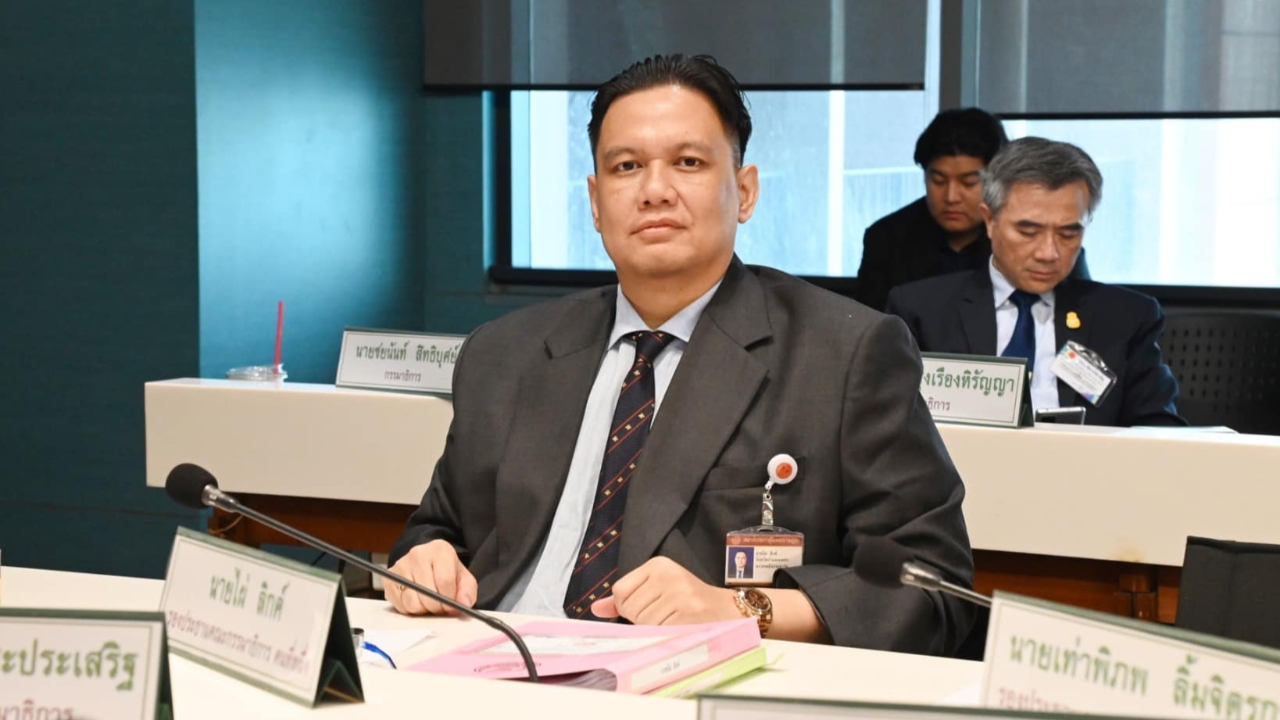 ครม. ตั้งข้าราชการการเมือง 8 ราย น้อง “ไผ่ ลิกค์” นั่งผู้ช่วยเลขาฯ “อรรถกร”