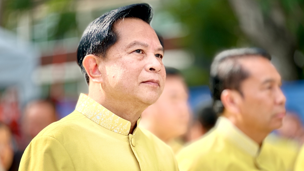 "พีระพันธุ์" เผย ต่อสายคุย "กฤษฎา" แล้ว เจ้าตัวยืนยันลาออก เหตุผลส่วนตัว