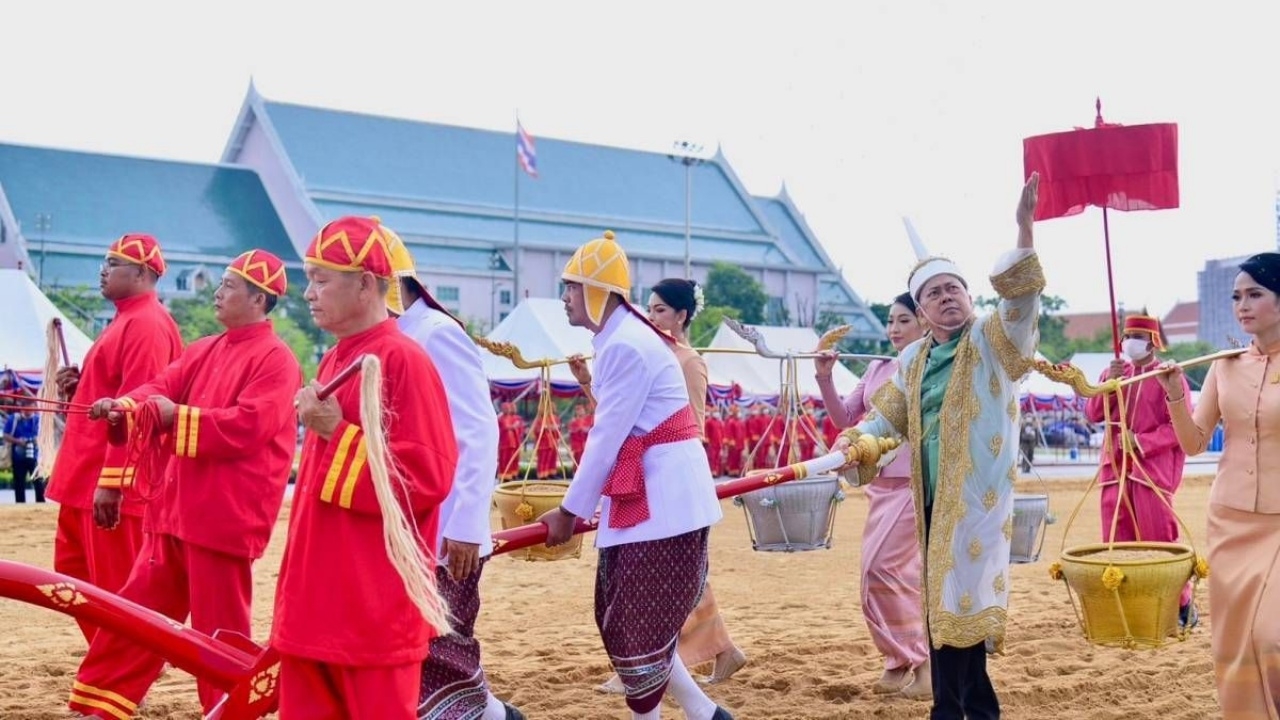 ก.เกษตรฯ ซ้อมใหญ่ พระราชพิธีพืชมงคลฯ 67 เตรียมแจกพันธุ์ข้าวพระราชทาน 2,743 กก.