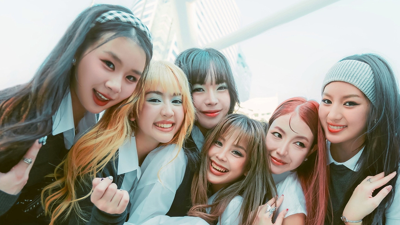 6 สาว "DaruNi" ลุยเอ็มวี "หนูพูดได้มั้ย (ความลับนางฟ้า)"