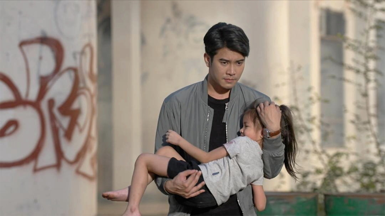 "ยูโร" เปิดตัว "คนกล้าท้าชน" ตอนแรก สวมบทฮีโร่บุกช่วยตัวประกันเด็ก