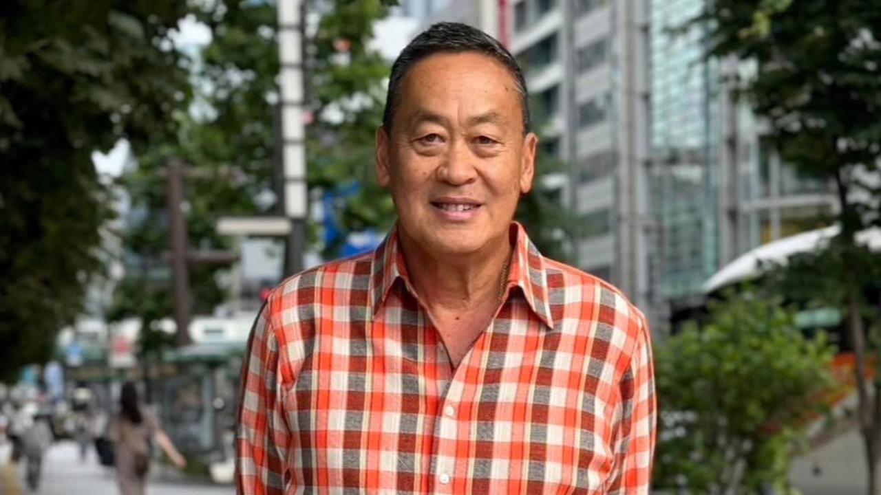 “เศรษฐา” สวมเสื้อผ้าขาวม้า เดินออกกำลังกายรอบโรงแรมอวดชาวญี่ปุ่น