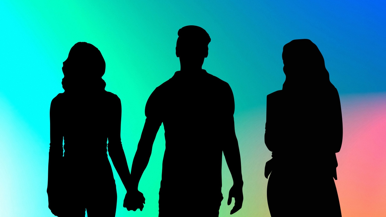 เพจดังเม้าท์มือที่ 3 ครอบครัวนางร้าย สุดงงกับโปรไฟล์ ไม่รู้เอาอะไรมาหลง