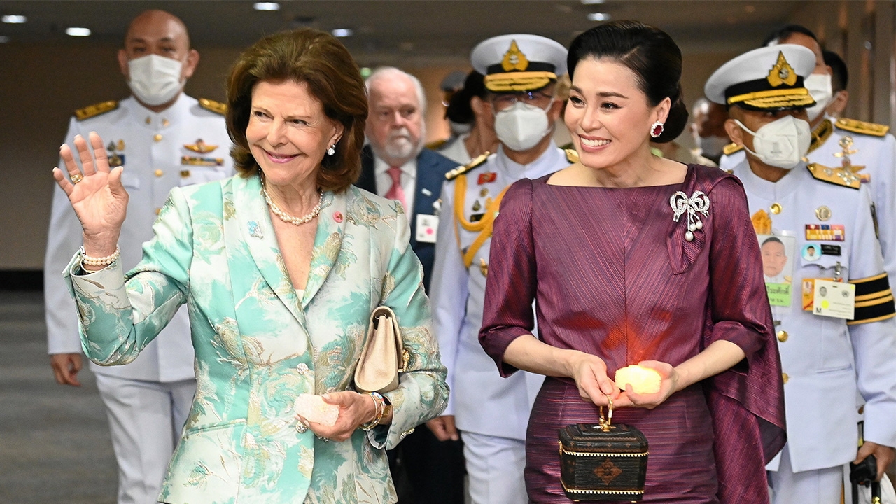 พระราชินีสวีเดน พระราชินี ทรงเข้าร่วมการประชุมสุดยอดสิทธิเด็ก