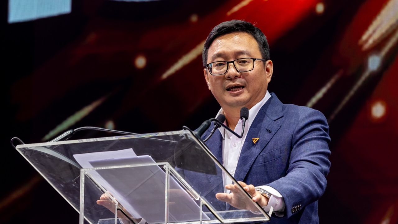 “ชัยธวัช” ลั่น เพดานทางการเมืองแบบเดิมทลายแล้ว ก้าวไกลพร้อมเป็นสะพานเชื่อมยุคสมัย