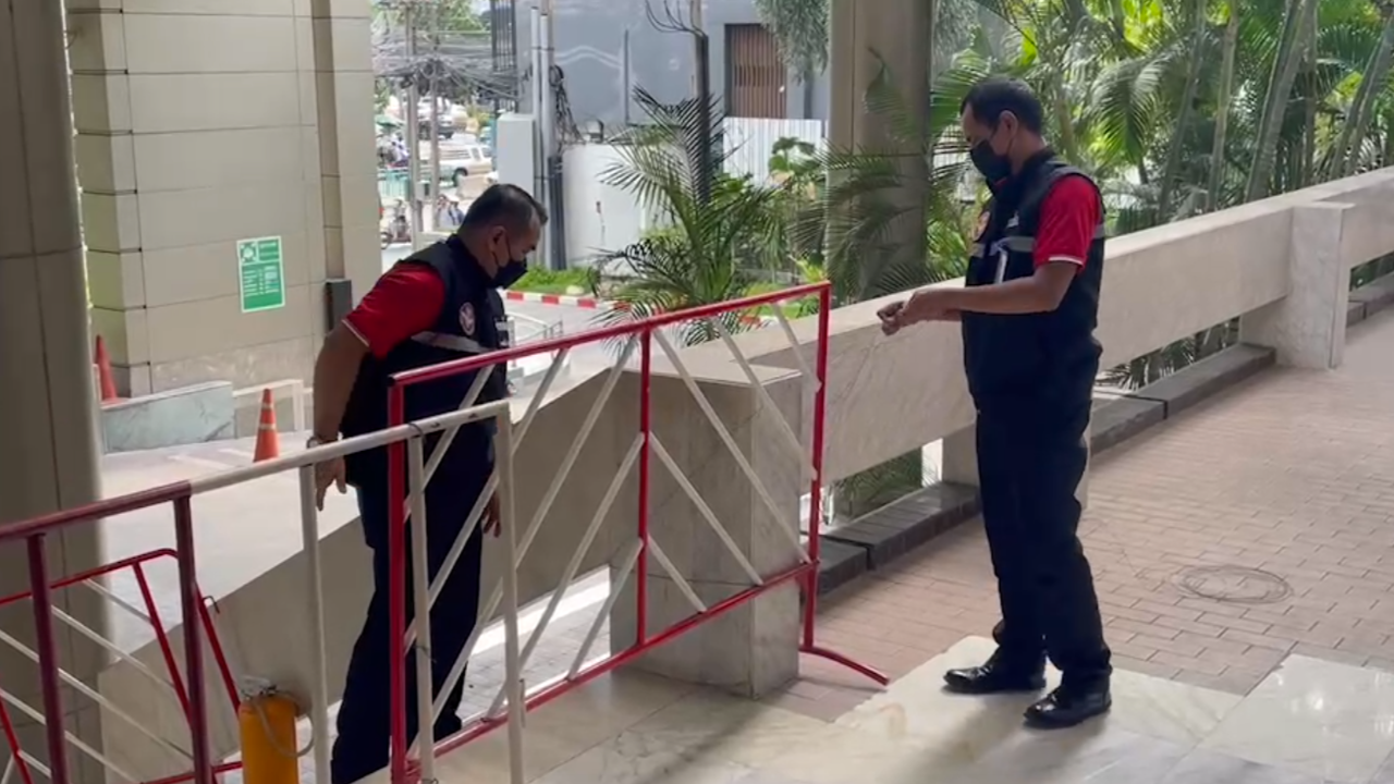 เพื่อไทย เพิ่ม มาตรการรักษาความปลอดภัยเข้ม หลัง “ทะลุวัง” บุก ถามจุดยืน