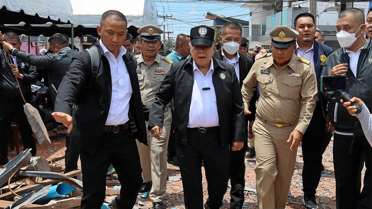 นอภ.ปัดปม “ส่วย” โกดังพลุระเบิด “บิ๊กป้อม” เยียวยามูโนะ ผัวเมียวืดประกันตัว