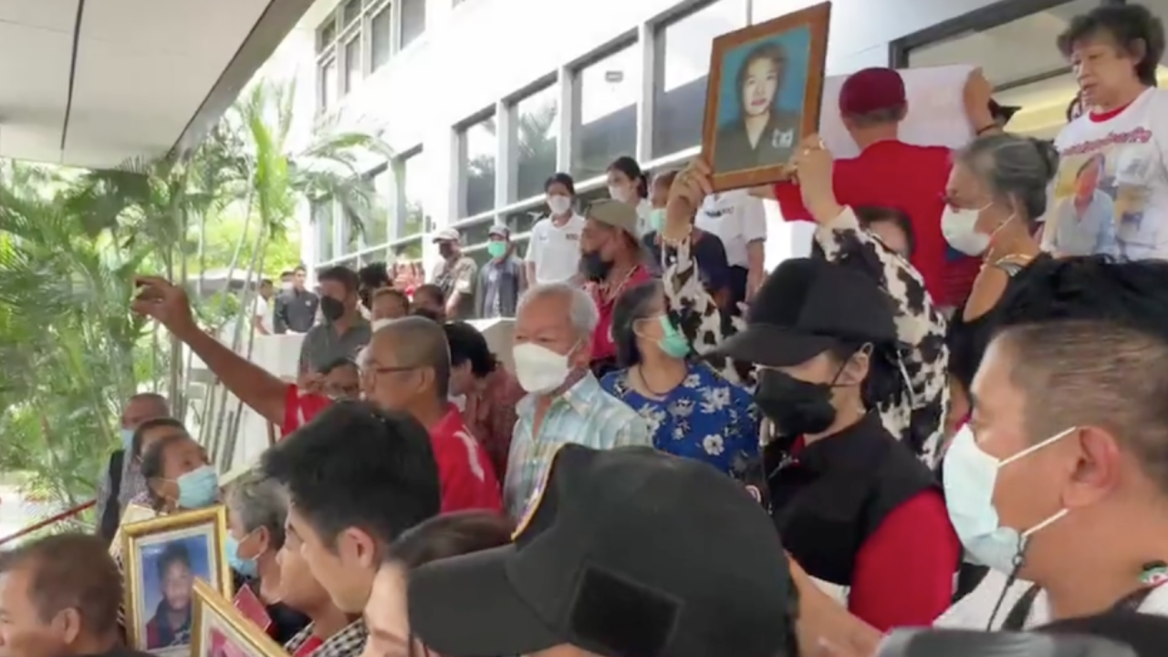 ญาติวีรชน ปี 53 ให้กำลังใจ เพื่อไทย ตั้งรัฐบาลสำเร็จ อย่าลืม ปากท้องประชาชน  