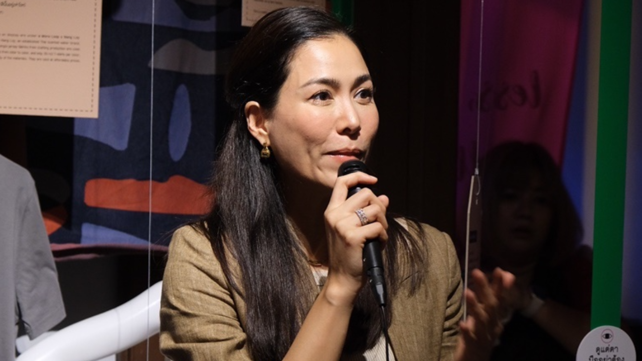 เชอรี่ เข็มอัปสร นำเปิดงานสุดฮอต ฟาสต์ แฟชั่น ช็อปล้างโลก