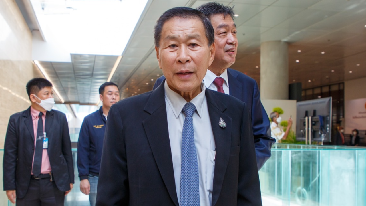 "เสรีพิศุทธ์" พร้อมร่วมงาน เพื่อไทย ชี้ ก้าวไกล รวมเสียงไม่ได้ ต้องยอมรับ