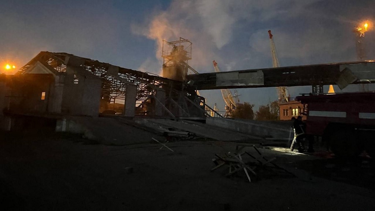 รัสเซียโจมตีท่าเรือแม่น้ำดานูบยูเครนรอบใหม่ ดันราคาธัญพืชโลกสูงขึ้นอีก