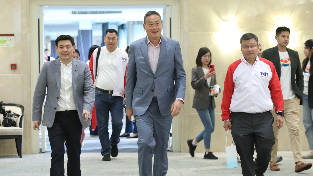 “เศรษฐา” เข้าพรรคพบทูตอิตาลี ยังเลี่ยงตอบคำถามการเมือง