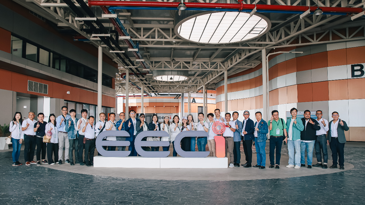 วกส.4 ดูงาน นวัตกรรมระเบียงเศรษฐกิจพิเศษภาคตะวันออก ขับเคลื่อนเกษตรไทย 