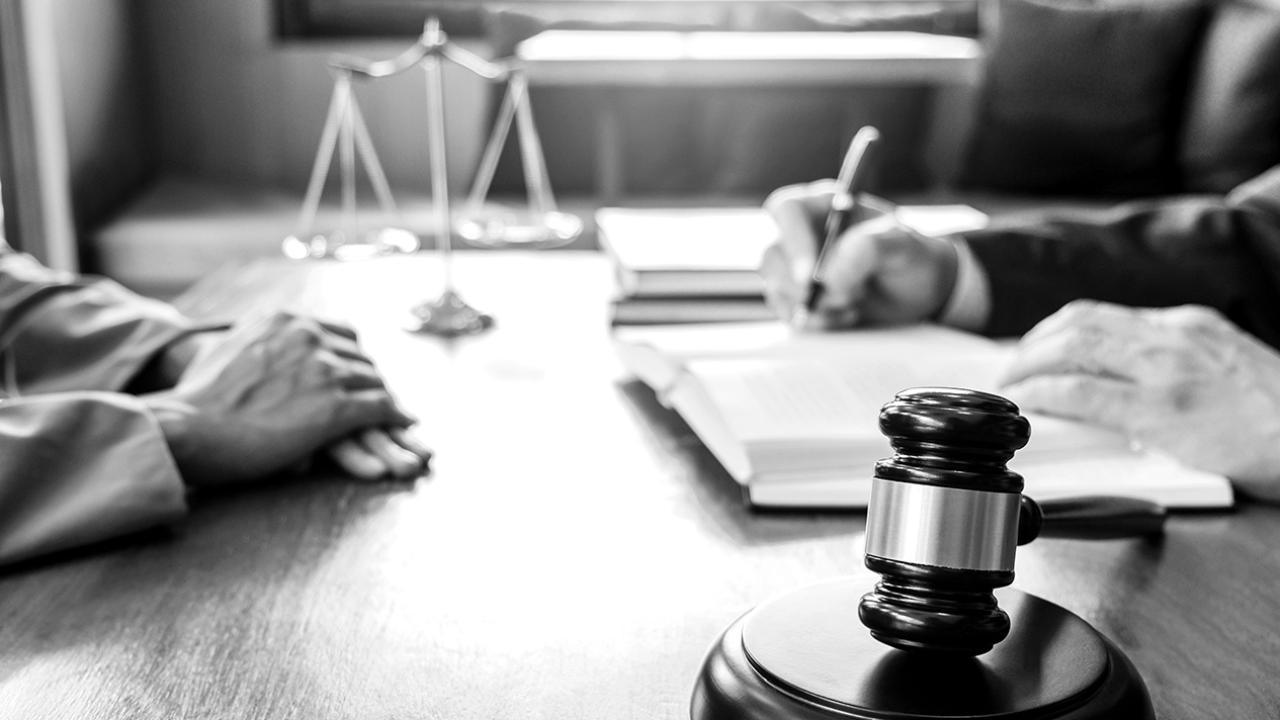 ก.ต.สั่งสอบหัวหน้าศาล คุกคามทางเพศ ผช.ผู้พิพากษาในงานเลี้ยง 