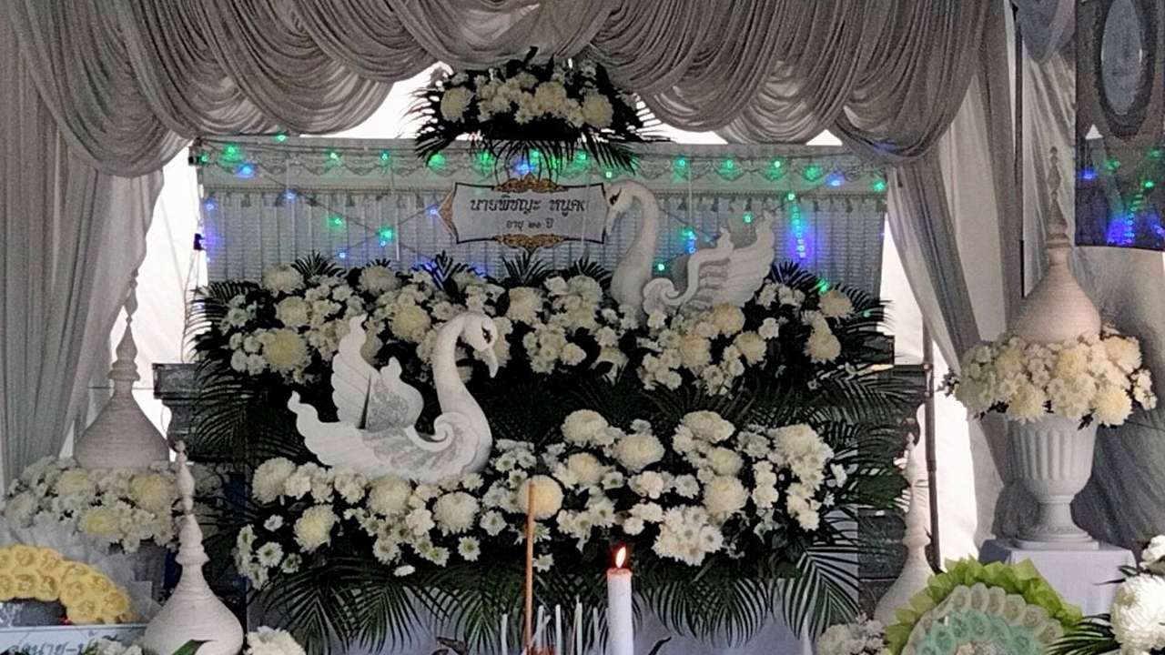 แม่เศร้าใจ บัณฑิตวิศวะดับ ถูกแทงหน้าผับ วอนจับ "มือมีด"