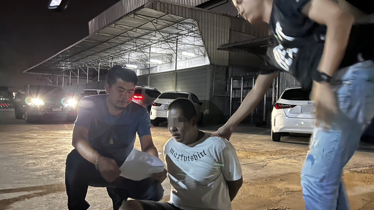 รวบแล้ว 1 นักเลงขาใหญ่ ฟาดหนุ่มตาบอด อีก 1 ยังรอด หลบหนี ตร.เร่งล่า