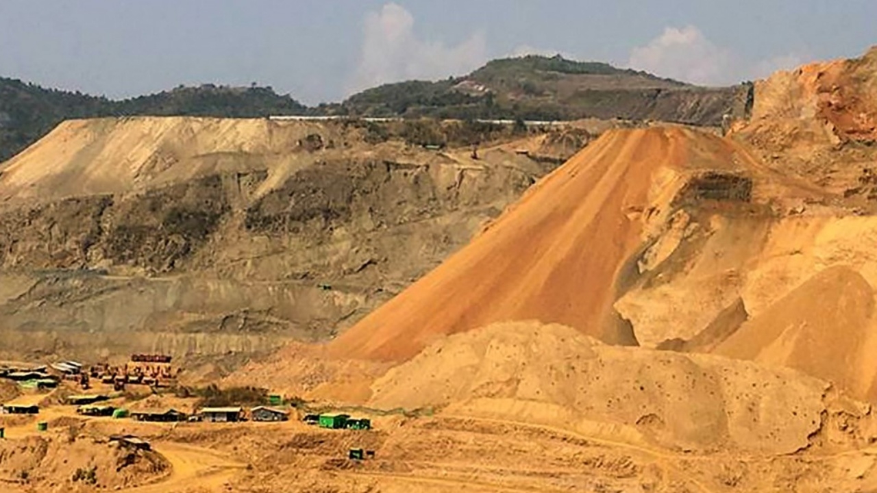 เหมืองหยกถล่มในเมียนมา สูญหายกว่า 30 คน