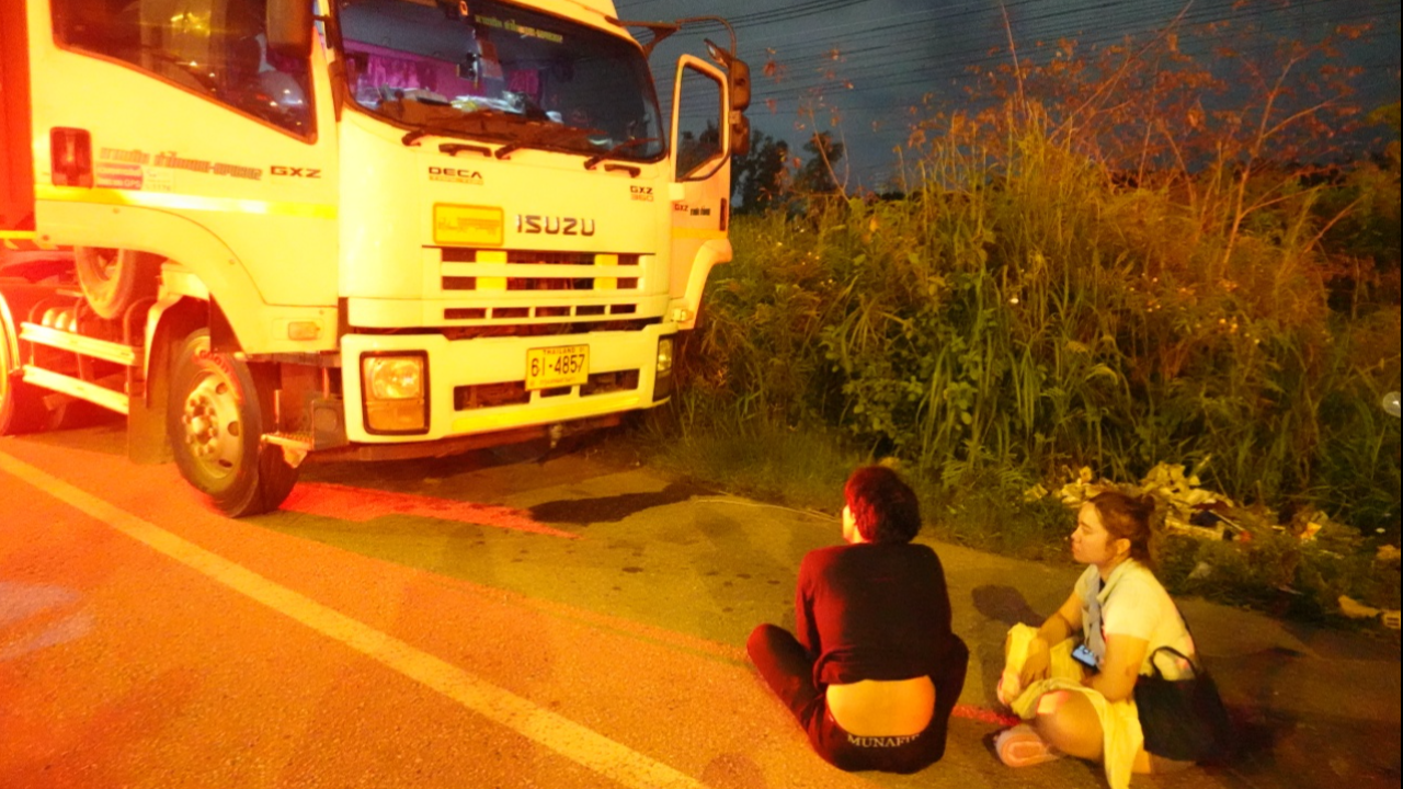 ลูกชายขับรถตามหาพ่อที่หาย เจอเป็นศพนั่งตายในรถพ่วง