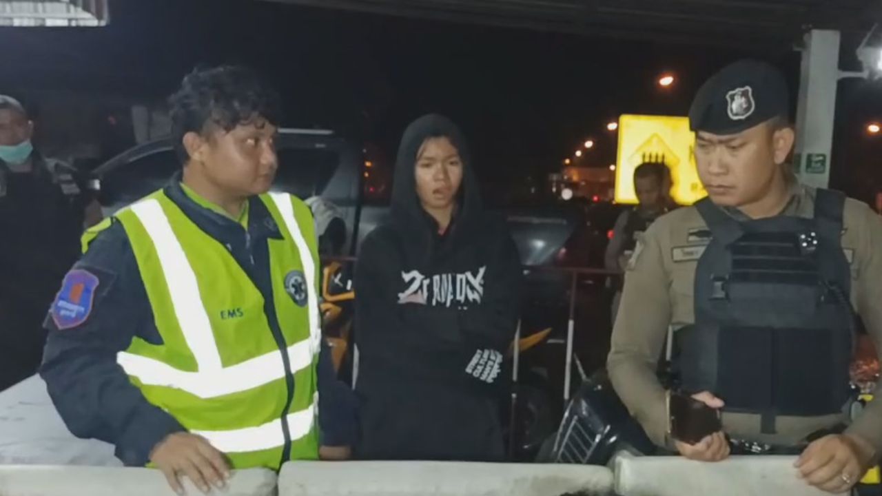 ด.ญ. 7 ขวบ หนีออกจากบ้าน ตากฝนหนาวสั่น หัวโน-ฟกช้ำ เดินบนถนนมิตรภาพ