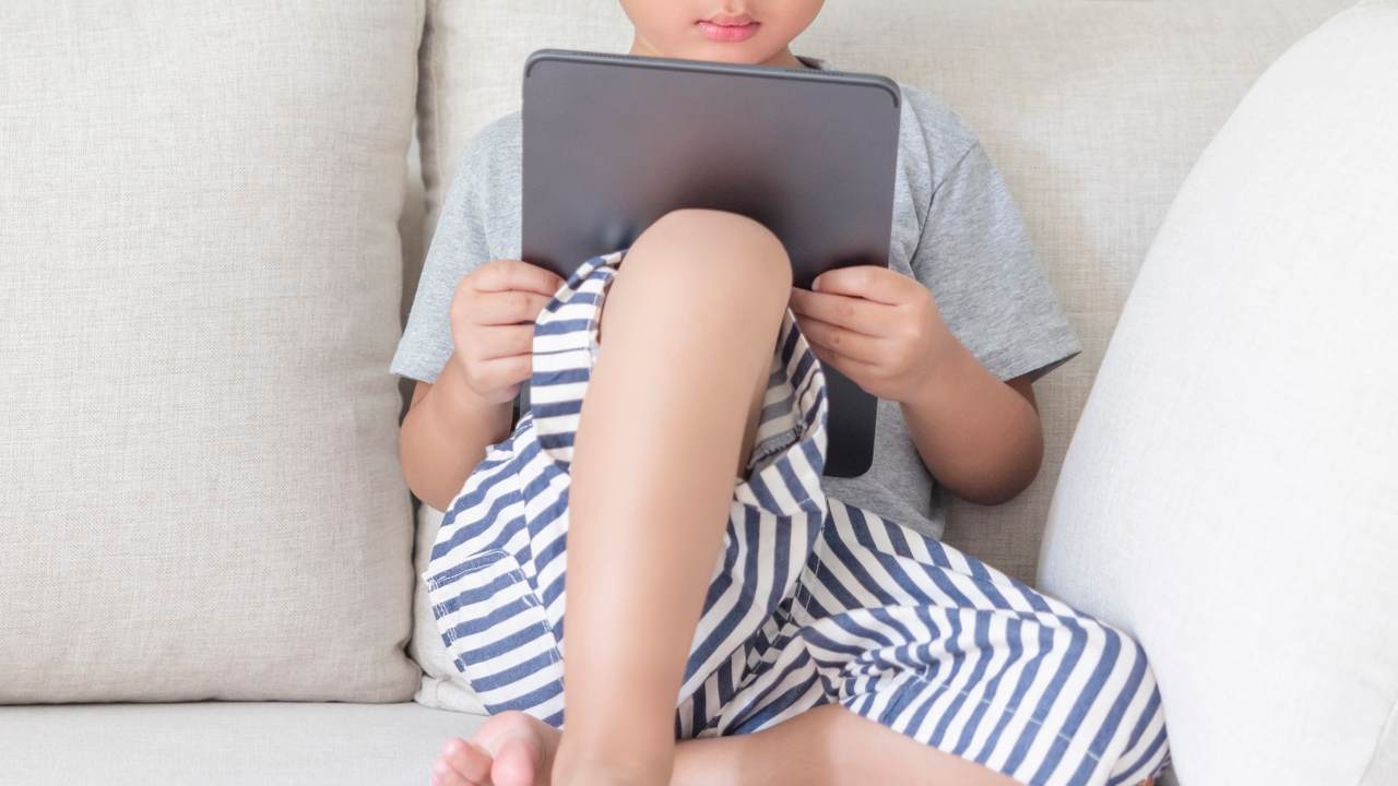 แม่แชร์อุทาหรณ์ "เลี้ยงลูกด้วยไอแพด" ต้องพาไปรักษา เสียเงินเดือนละเป็นหมื่น