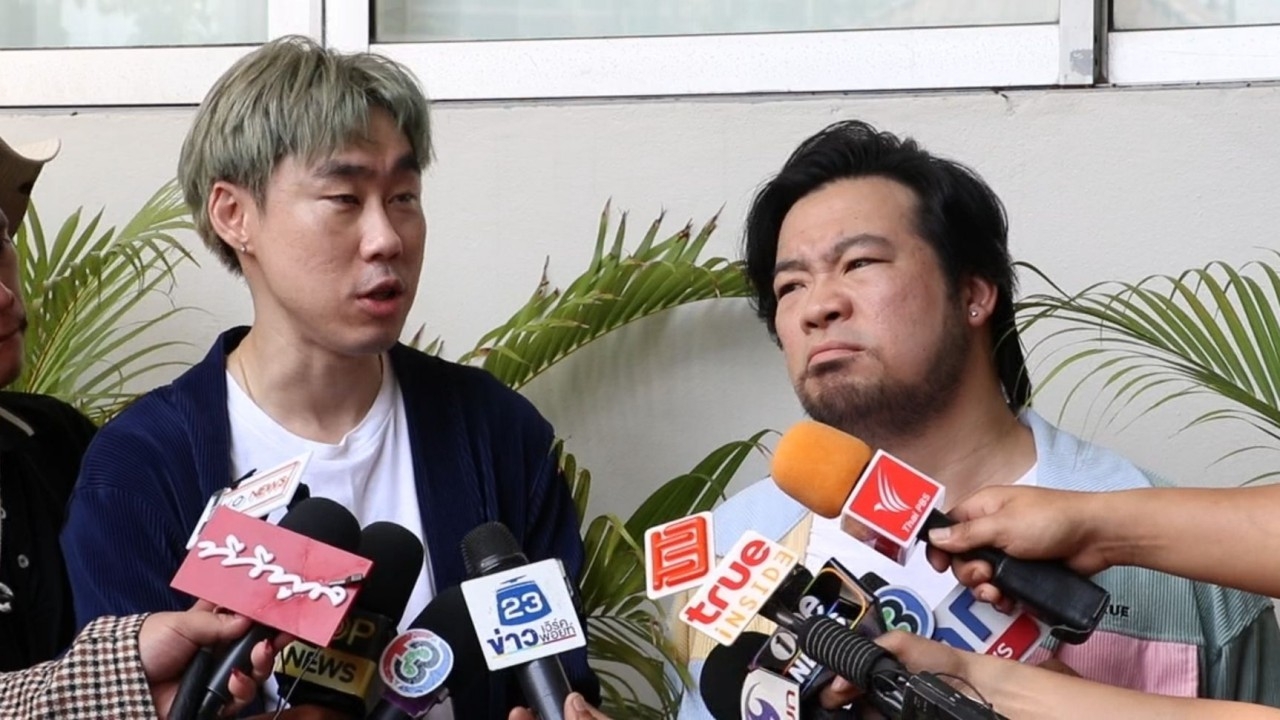 สองดีเจคู่หูดัง ขึ้น สน.พหลโยธิน ลงประจำวัน หลังคลื่นวิทยุค้างจ่ายเงินเดือน