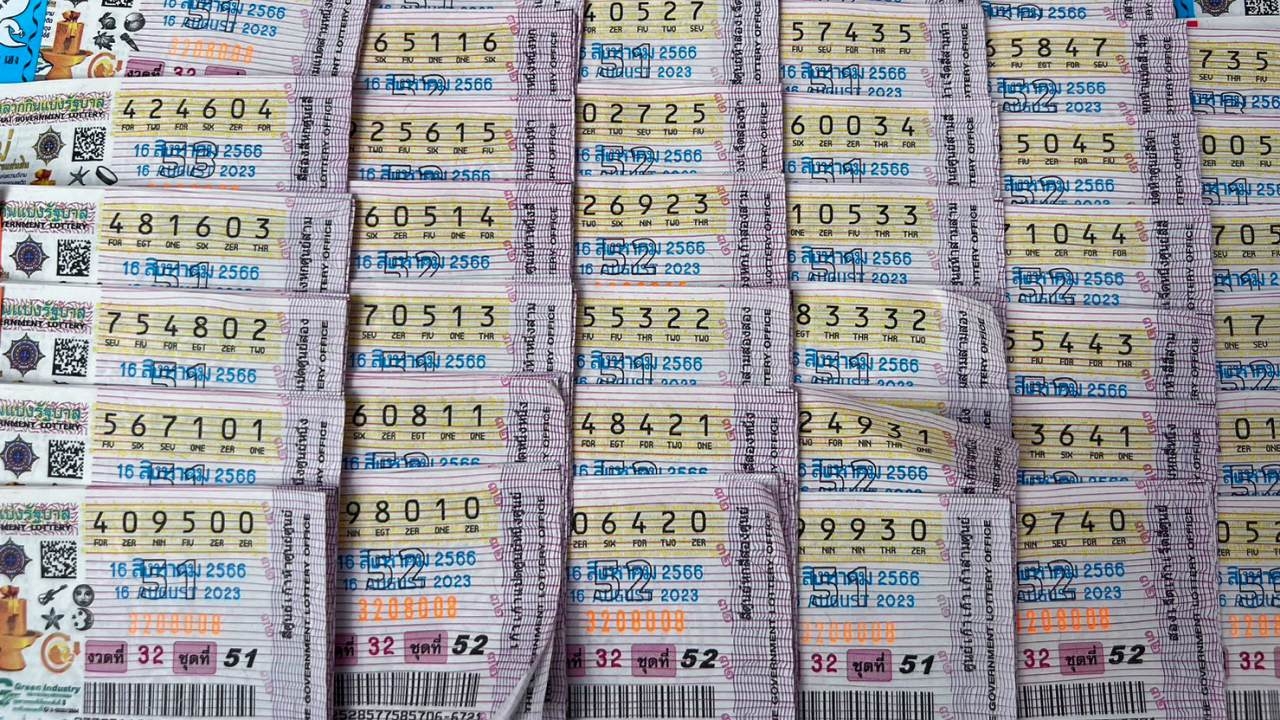 งวดนี้หวยออก 16 ส.ค. นักเก็บสถิติยิ้มหวาน เจอ "เลขดังงวดนี้" โผล่เพียบ
