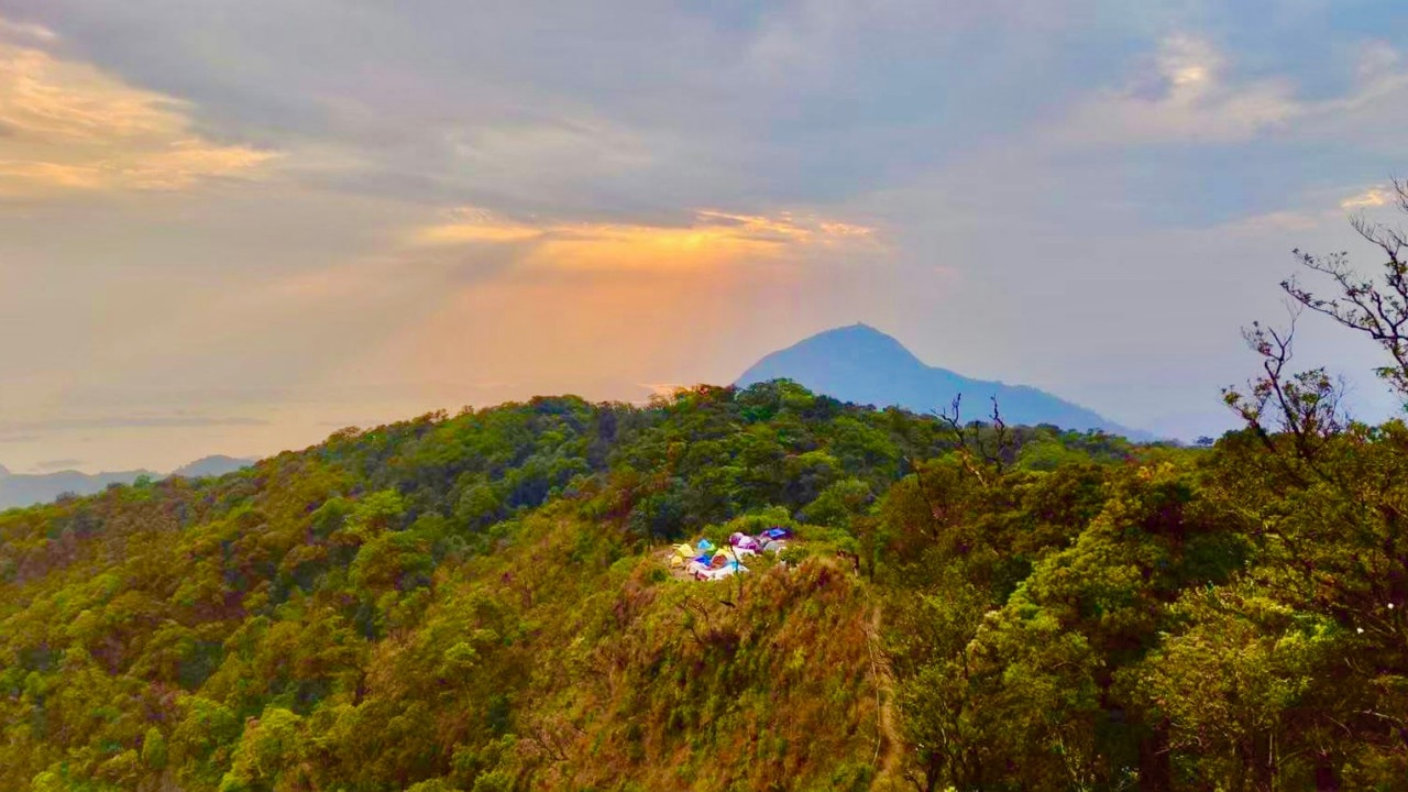 ชวนเที่ยว "สันหนอกวัว" เส้นทางศึกษาธรรมชาติ วิวดีสูงกว่า 1,700 เมตร ที่กาญจน์