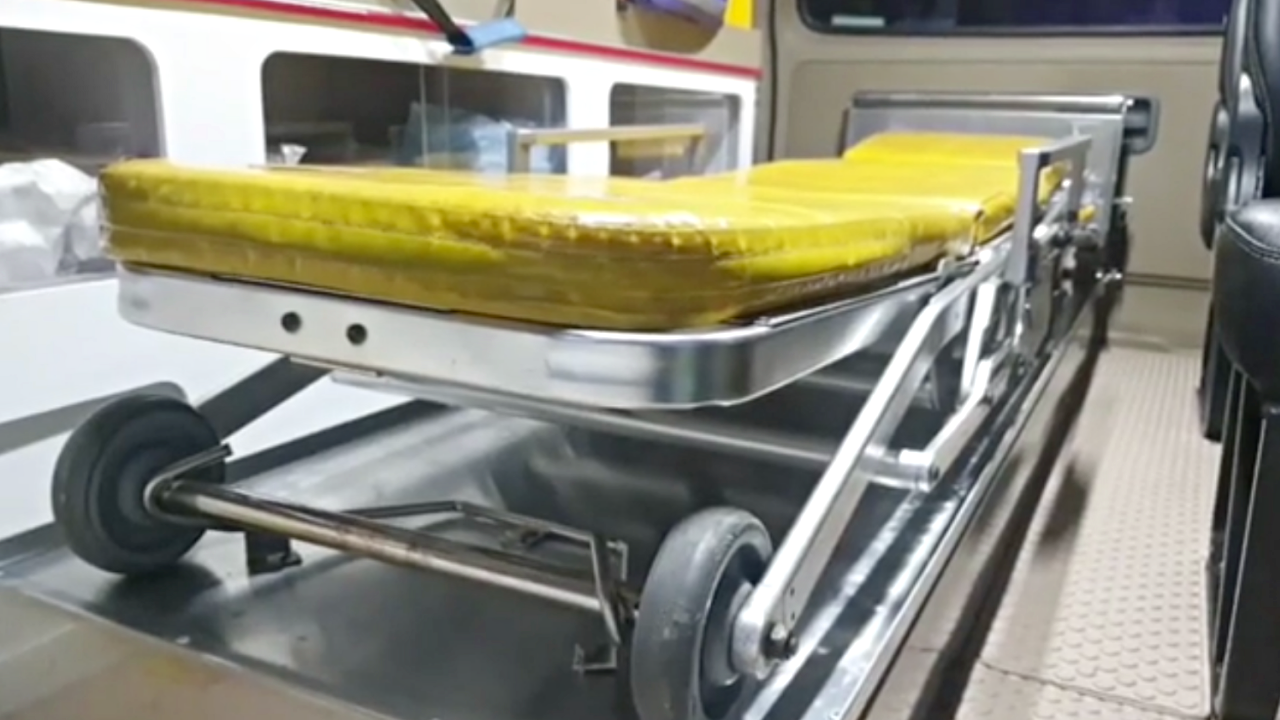 กู้ภัยฯ ยันไม่ได้ทำคอนเทนต์ ปมคลิปหลอน "เตียงผู้ป่วยรถฉุกเฉิน" ปรับเอนขึ้นเอง