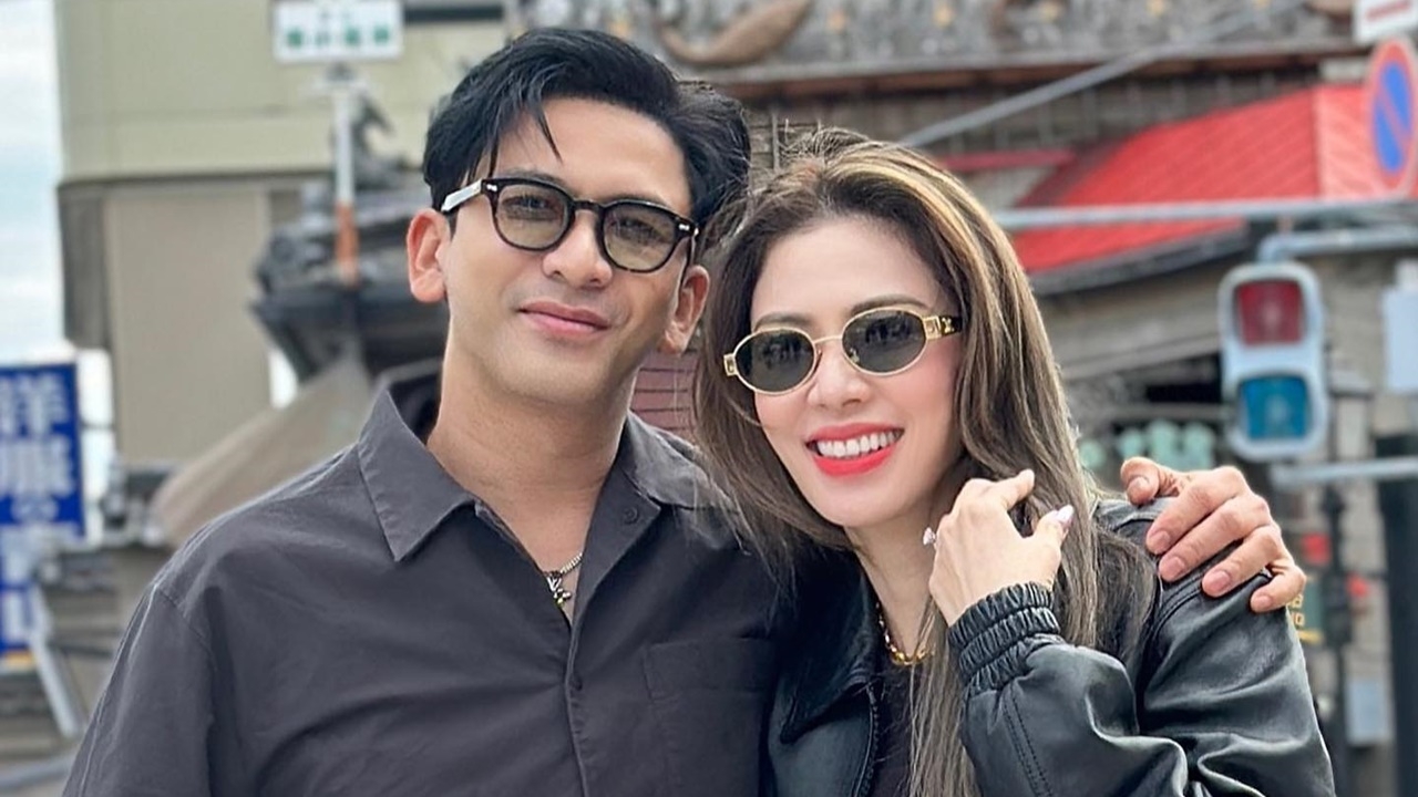 เอ๋ อวดสามีดีเด่น ป๋อ เป็นคนใหม่ เพื่อนนักช็อป รอนานแค่ไหนก็ไม่บ่น