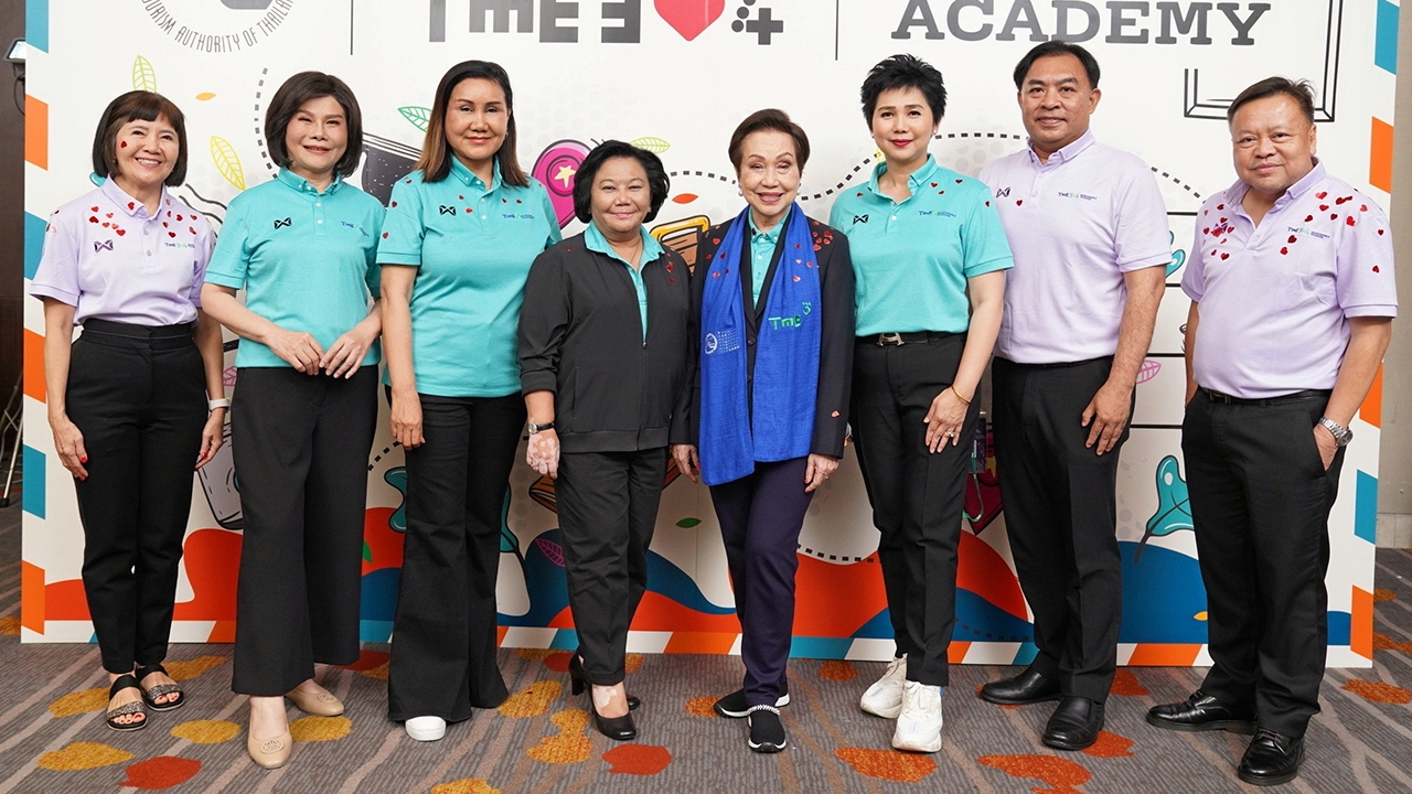 "สุภาพรรณ-ดร.พวงเพ็ชร" เลี้ยงรับน้องท่องเที่ยวผู้บริหารระดับสูง รุ่น 4