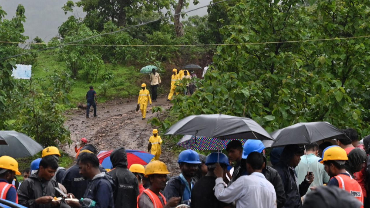 อินเดียอ่วม ดินโคลนถล่ม คร่าอย่างน้อย 16 ศพ รอความช่วยเหลืออีกนับร้อยคน