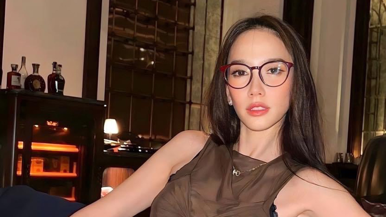 ทีมงานกองถ่ายเม้าท์นิสัย อั้ม พัชราภา 26 ปี ในวงการบันเทิง 