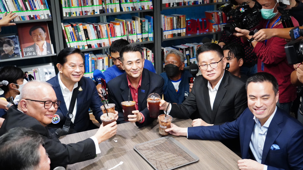 เชื่อ “เสรีพิศุทธ์” พูดให้สละเรือเพราะรัก “พีระพันธุ์” ให้มินต์ช็อกเต็ม 10