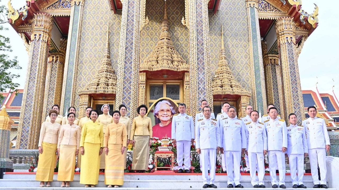 มท.ทำบุญน้อมรำลึกในพระมหากรุณาธิคุณสมเด็จย่า