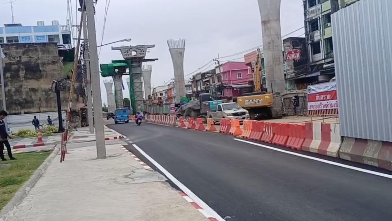 จ่อเปิดจราจรถนนหลวงแพ่ง 1 ช่อง หลังรื้อถอนสะพานลาดกระบังพังถล่มคืบหน้า