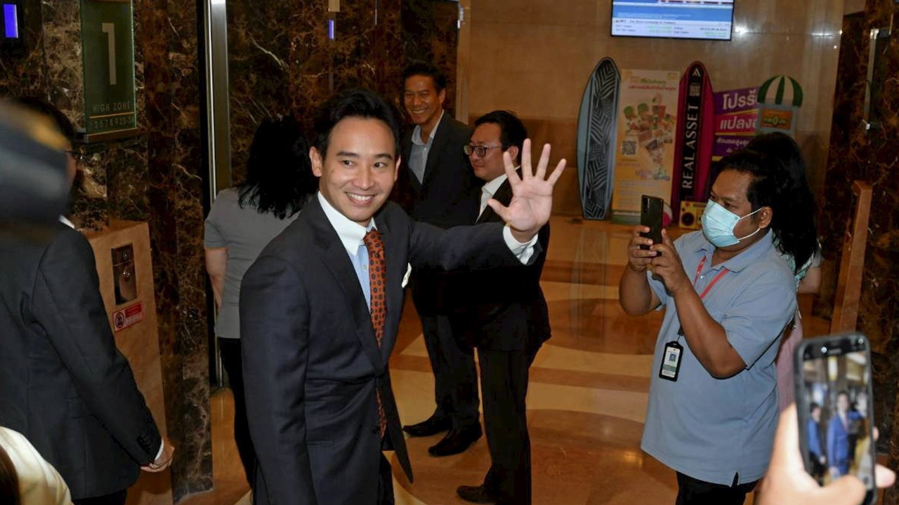 ฮัลโหลๆ