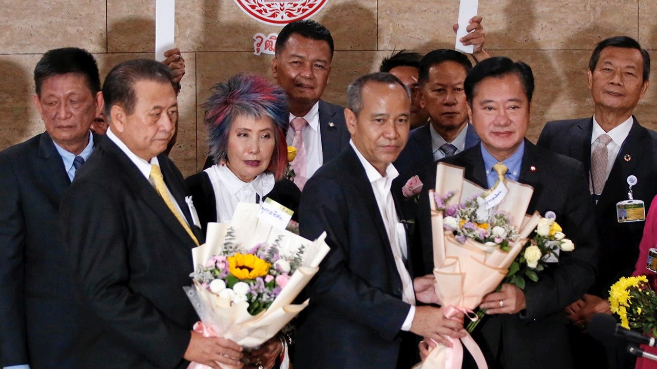 รับดอกไม้