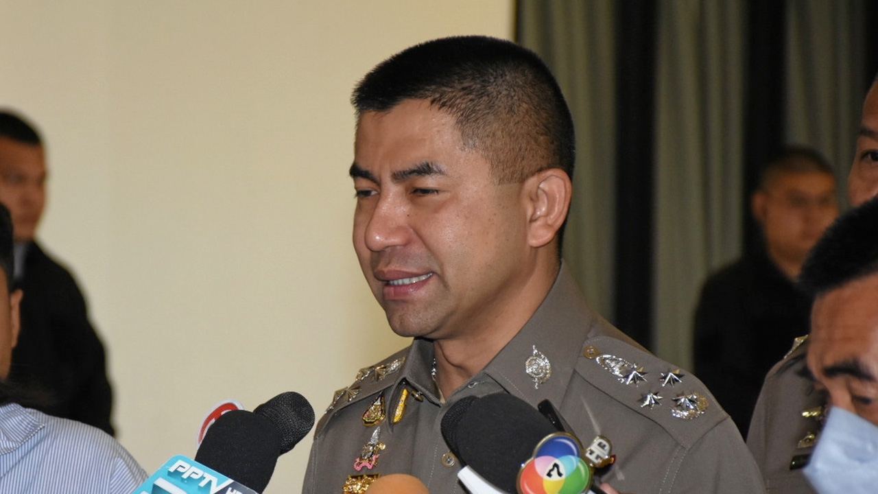 หมายจับ "เสธ.โอ๊ต" แก๊งรีดเว็บพนัน "บิ๊กโจ๊ก" ขยายผล พลเรือนอีก 3