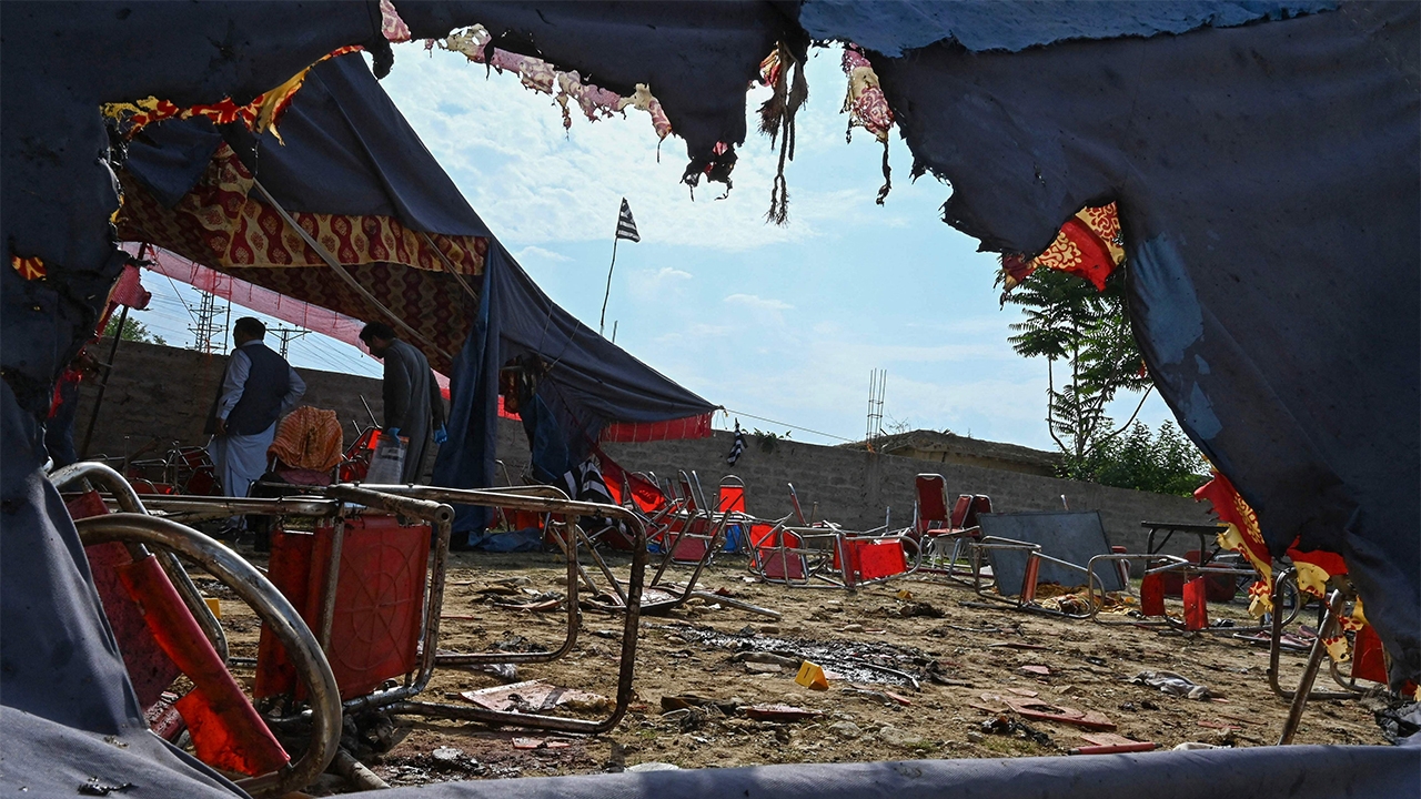 บึมพลีชีพสยอง ไอเอสฆ่า 44 ศพ ชุมนุมหาเสียงในปากีสถาน