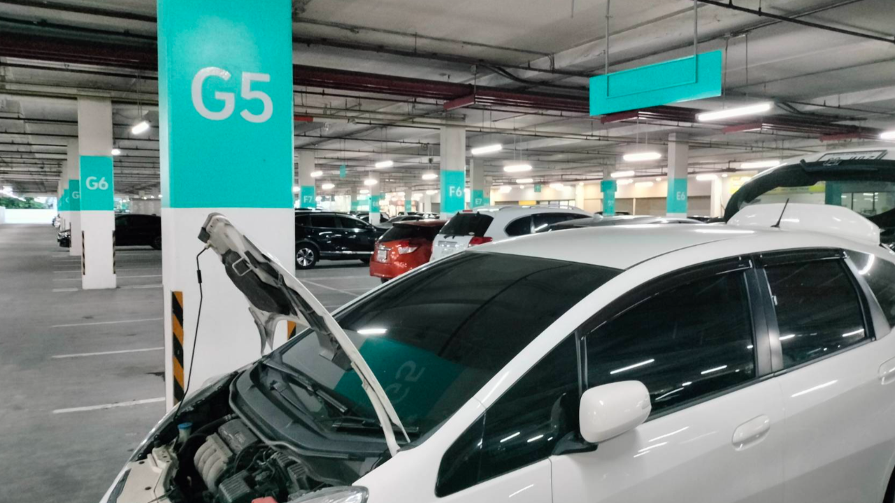 หนุ่มช้ำรัก สาวเพิ่งบอกเลิก ชักปืนไล่ยิง ถูกชาวบ้านบาดเจ็บ 1